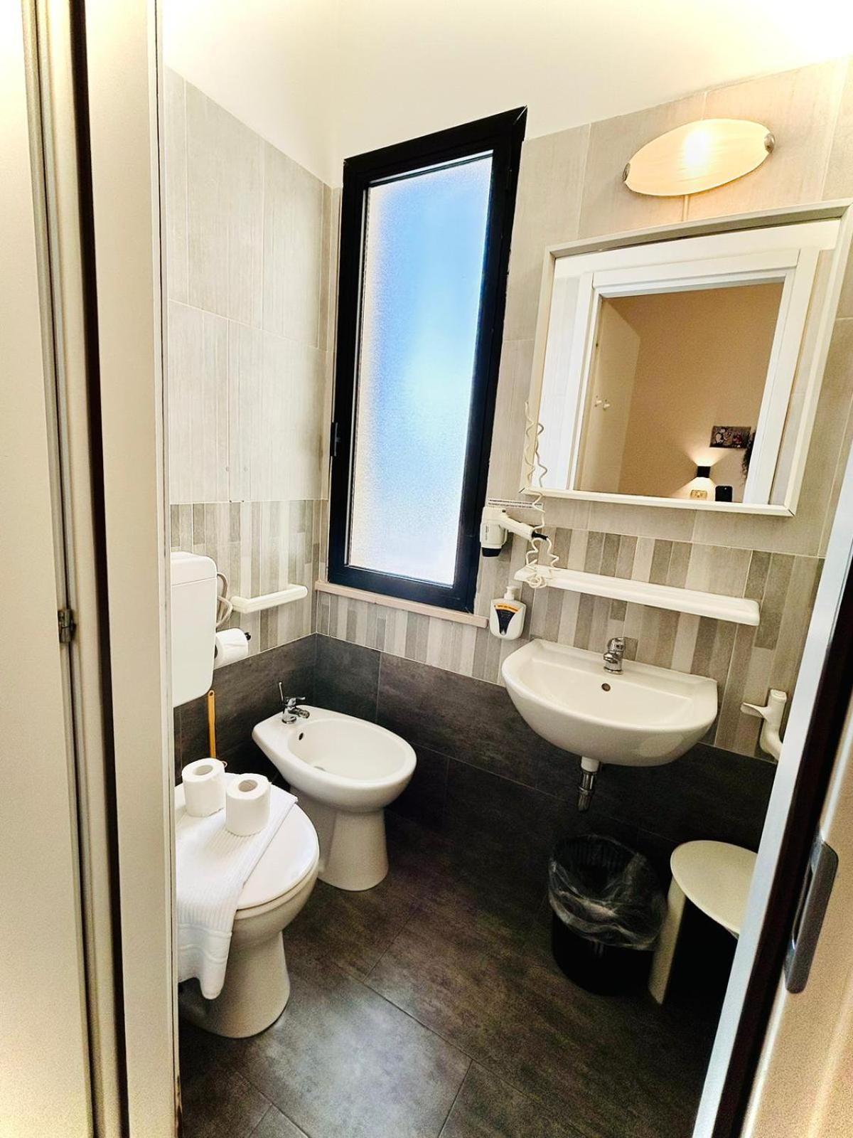 Hotel Romagna Чезена Екстериор снимка